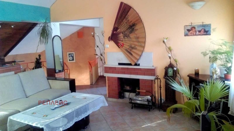 Продава МЕЗОНЕТ в град Варна, Колхозен пазар - 140 кв.м / 220 000 € » 430 282.60 лв., РЕПЛЕЙС