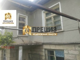 Продава  Къща, с. Мадара