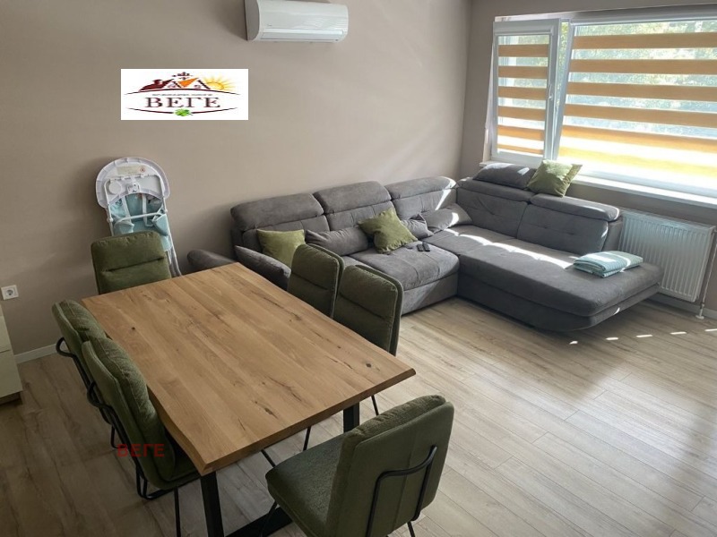 Eladó  2 hálószobás Stara Zagora , Opalcsenski , 100 négyzetméter | 96606201