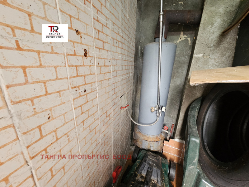 Продава ВИЛА, с. Поцърненци, област Перник, снимка 11 - Вили - 52631796