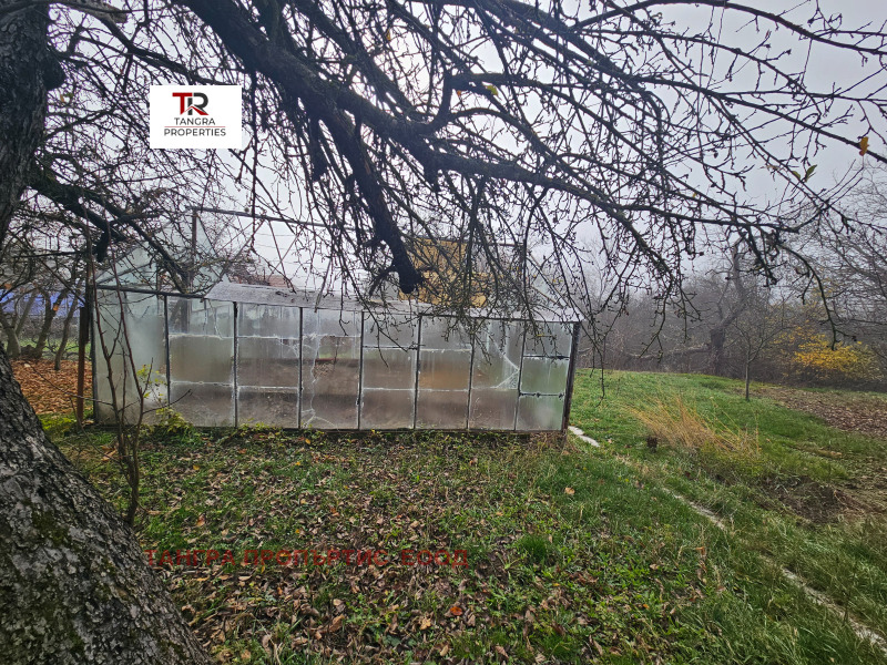 Продава ВИЛА, с. Поцърненци, област Перник, снимка 4 - Вили - 52631796