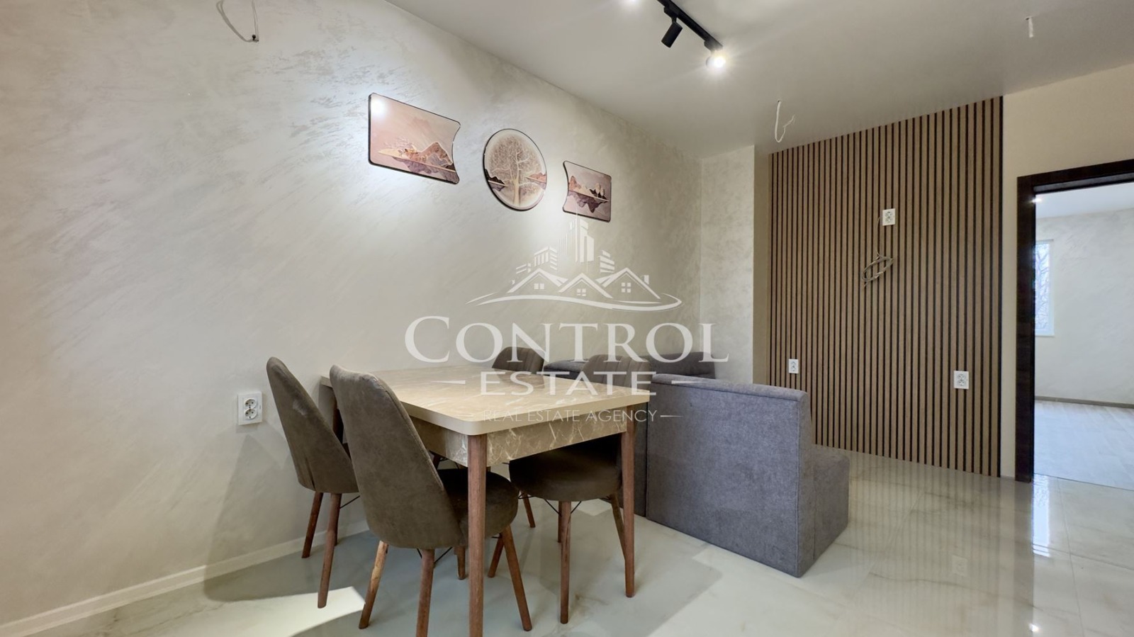 Продава 3-СТАЕН, гр. Велико Търново, Акация, снимка 3 - Апартаменти - 54614088