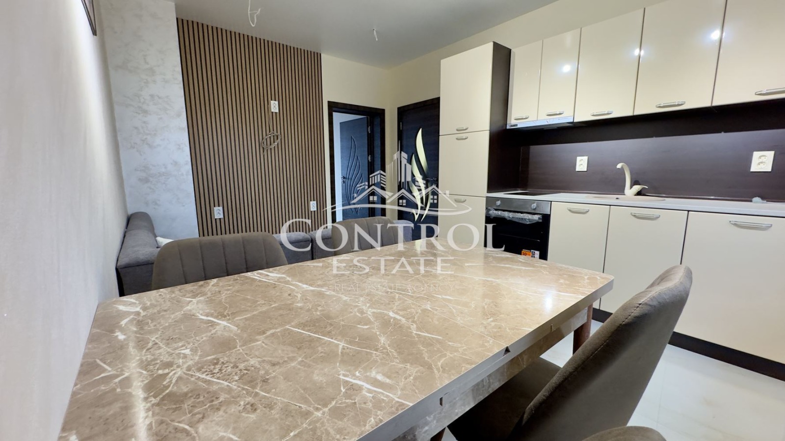 Продава 3-СТАЕН, гр. Велико Търново, Акация, снимка 5 - Апартаменти - 54614088
