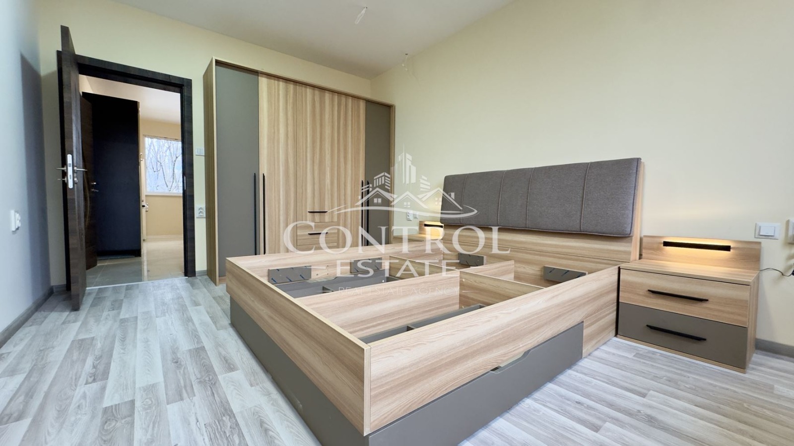 Продава 3-СТАЕН, гр. Велико Търново, Акация, снимка 9 - Апартаменти - 54614088