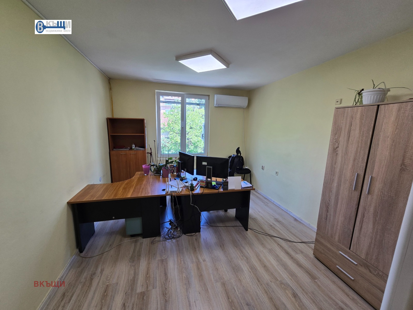 Продава ОФИС, гр. Велико Търново, Център, снимка 2 - Офиси - 54760035