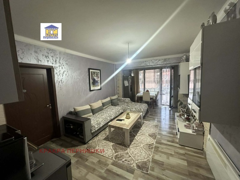 Продава 3-СТАЕН в град Перник, Тева - 83 кв.м / 115 000 € » 224 920.45 лв., КРАКРА ПЕРНИШКИ