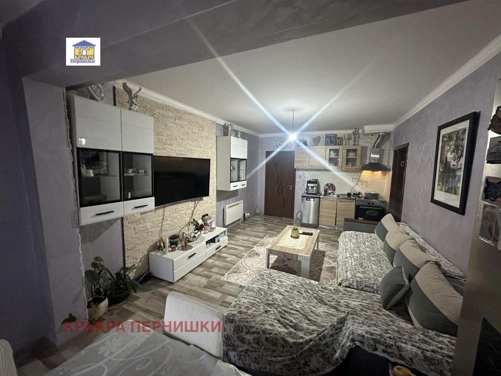 Продава 3-СТАЕН, гр. Перник, Тева, снимка 3 - Апартаменти - 54007371