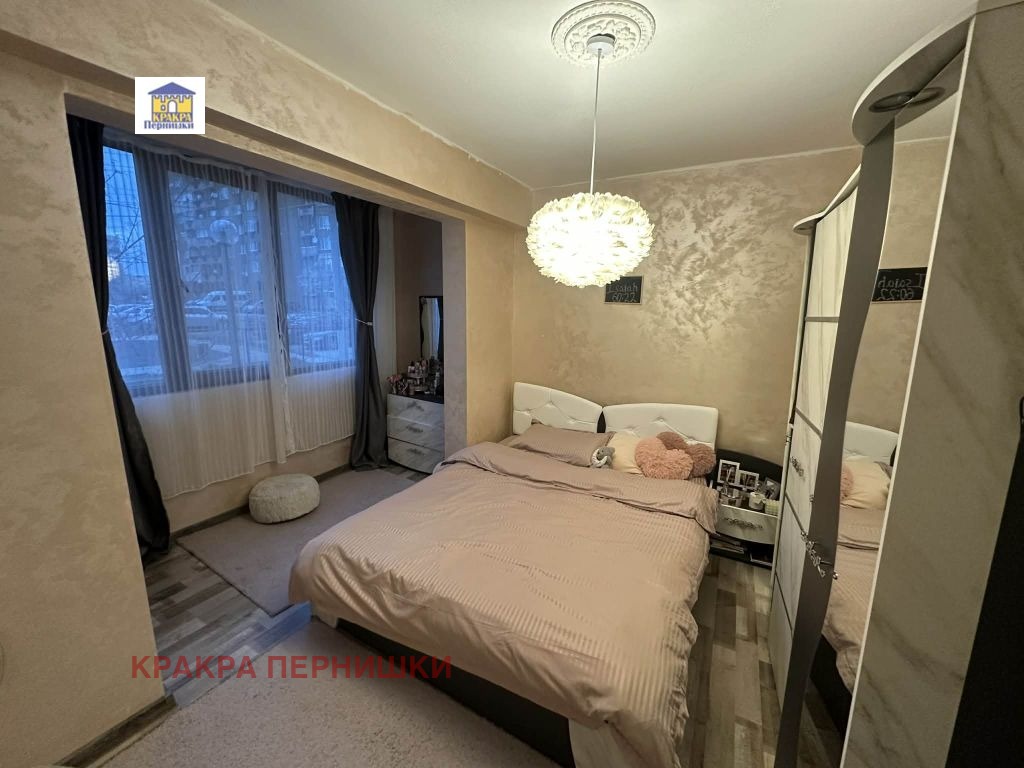 Продава 3-СТАЕН, гр. Перник, Тева, снимка 13 - Апартаменти - 54007371