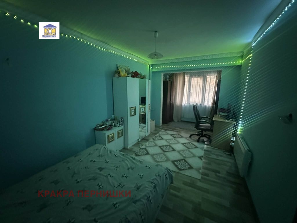 Продава 3-СТАЕН, гр. Перник, Тева, снимка 6 - Апартаменти - 54007371