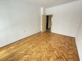 3 bedroom Lozenets, Sofia 4