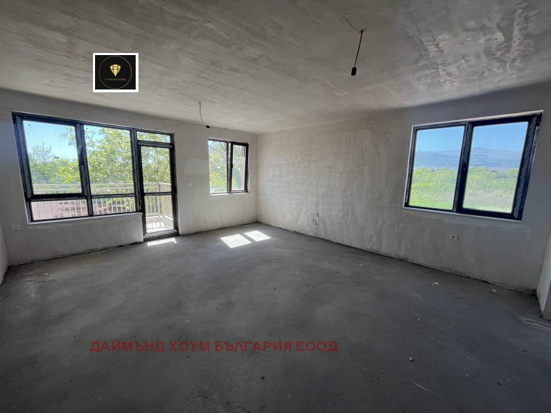 Продава  3-стаен, град Пловдив, Остромила •  148 000 EUR • ID 41961944 — holmes.bg - [1] 
