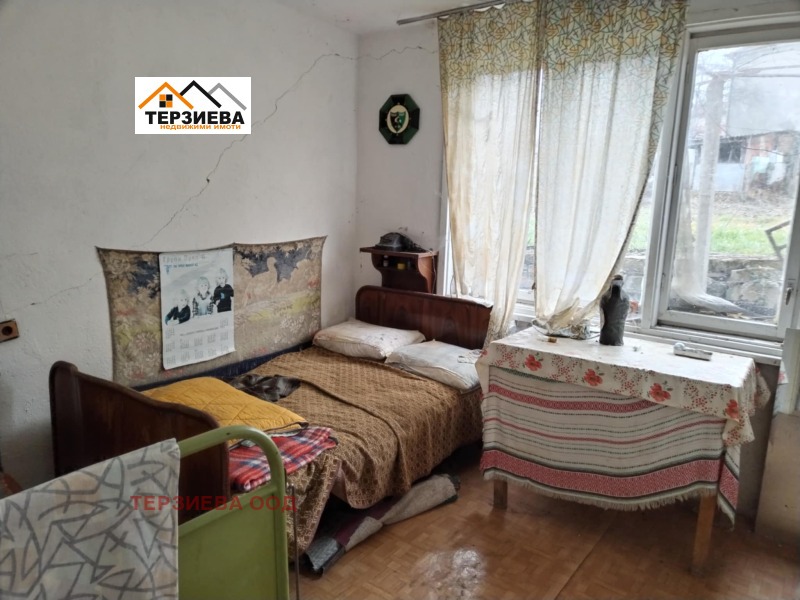 Продава КЪЩА, с. Кирилово, област Стара Загора, снимка 5 - Къщи - 49313259