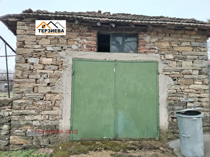 Продава КЪЩА, с. Кирилово, област Стара Загора, снимка 2 - Къщи - 49313259