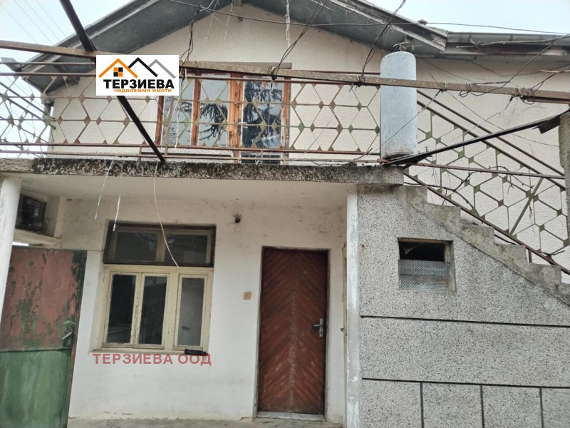 Te koop  Huis regio Stara Zagora , Kirilovo , 140 m² | 97403604