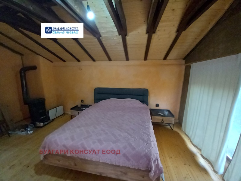 Продава КЪЩА, с. Згурово, област Кюстендил, снимка 14 - Къщи - 52200373