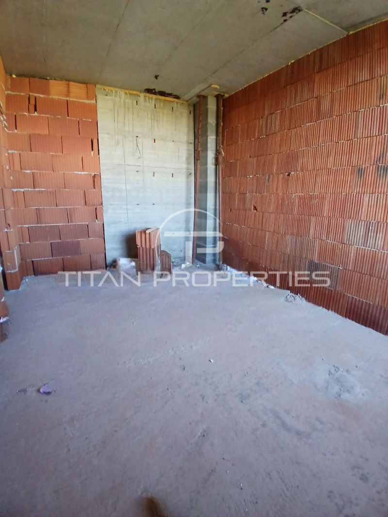 Продава 2-СТАЕН, гр. Пловдив, Прослав, снимка 3 - Апартаменти - 52637829