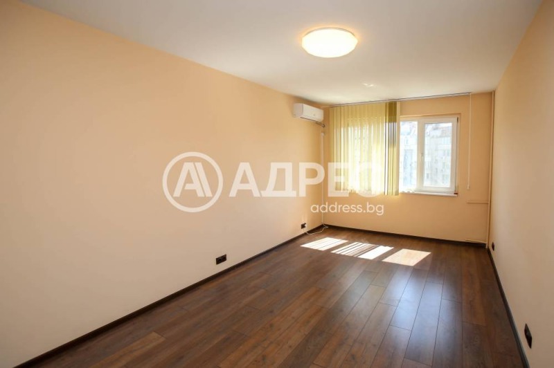 Til salgs  2 soverom Sofia , Oborishte , 77 kvm | 60113043 - bilde [12]