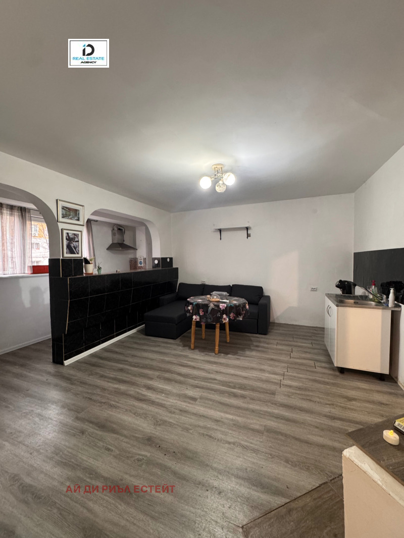 Продава 3-СТАЕН, гр. София, Ботунец, снимка 2 - Апартаменти - 52483515