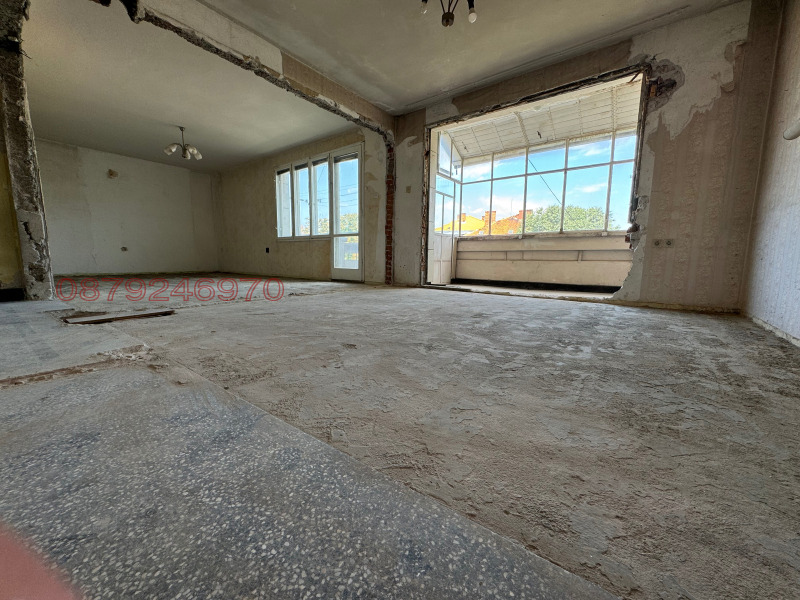 Продава 4-СТАЕН, гр. Русе, Център