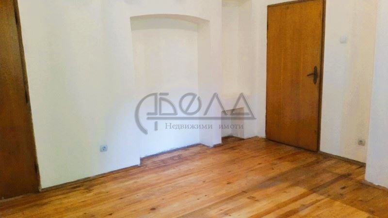 À venda  Mais de 3 quartos Sofia , Centar , 240 m² | 35939309 - imagem [10]