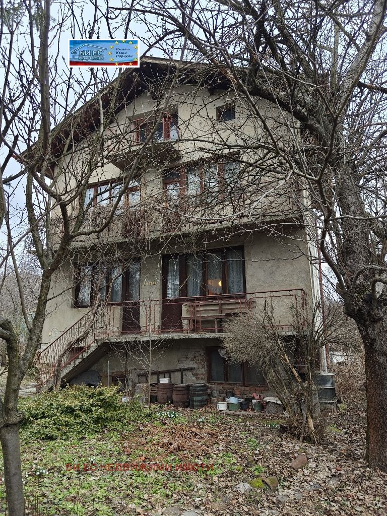 Till salu  Hus region Pernik , Divotino , 140 kvm | 82612528