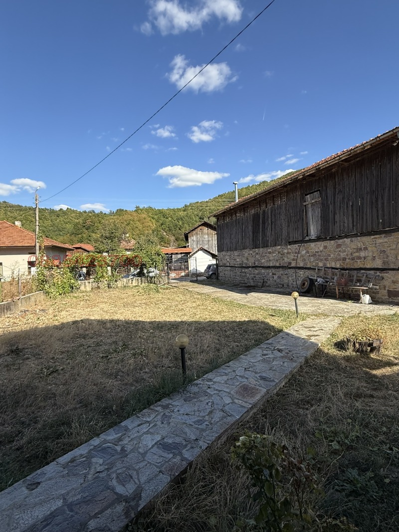 Продава КЪЩА, с. Лесидрен, област Ловеч, снимка 6 - Къщи - 52785423
