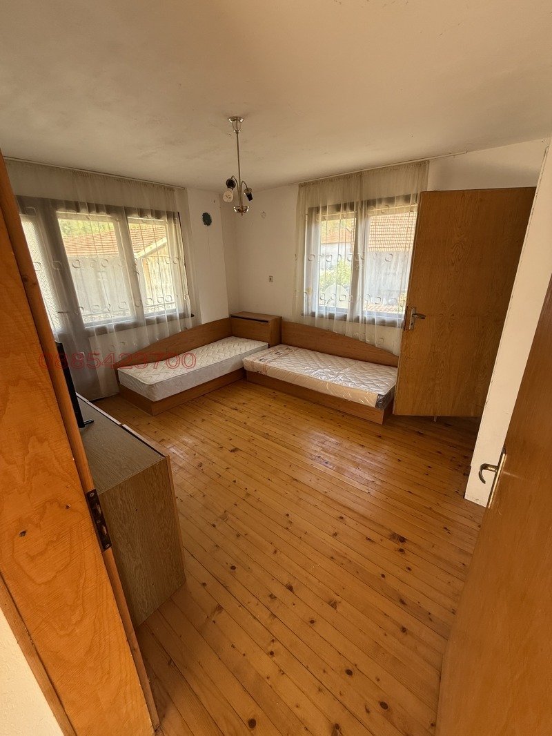 Продава КЪЩА, с. Лесидрен, област Ловеч, снимка 15 - Къщи - 52785423