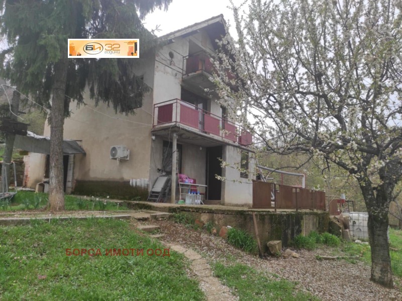Продава  Вила, град Враца, Студентски град • 70 000 лв. • ID 98184283 — holmes.bg - [1] 
