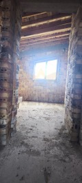 Продава КЪЩА, област Варна, гр. Вълчи дол • 35000 € / 68454.05 лв. • 18910788 8