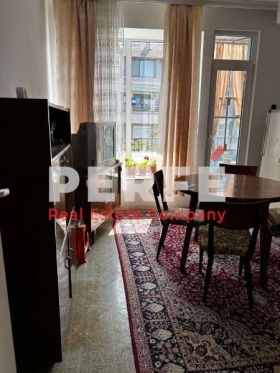 3-стаен град Бургас, Център
