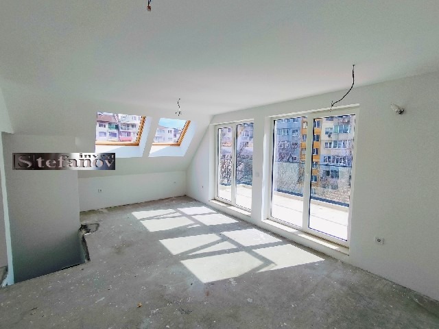 Продава 3-СТАЕН, гр. Варна, Левски 1, снимка 2 - Апартаменти - 53644186