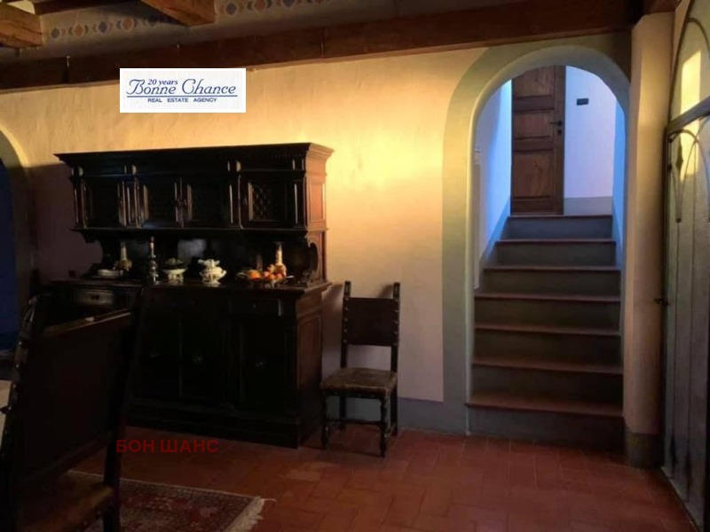 Продава МНОГОСТАЕН, гр. София, Център, снимка 3 - Апартаменти - 52392242