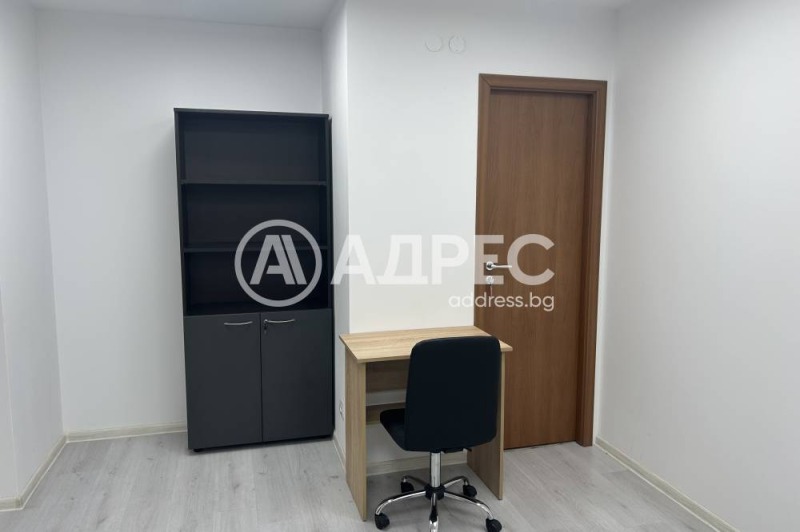 In vendita  Ufficio Sofia , Tsentar , 36 mq | 83892243 - Immagine [4]