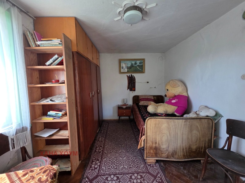 Продава КЪЩА, с. Врабево, област Ловеч, снимка 10 - Къщи - 52304163