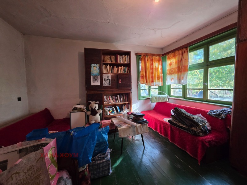 Продава КЪЩА, с. Врабево, област Ловеч, снимка 9 - Къщи - 52304163