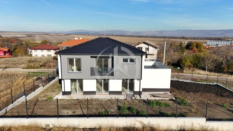 Продава КЪЩА, гр. Божурище, област София област, снимка 2 - Къщи - 53033773