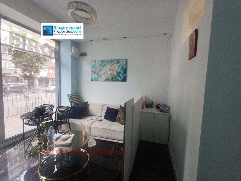 Продава МАГАЗИН, гр. Благоевград, Идеален център, снимка 9 - Магазини - 52256522