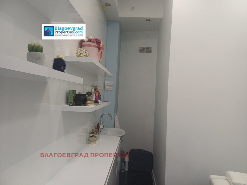 Продава МАГАЗИН, гр. Благоевград, Идеален център, снимка 7 - Магазини - 52256522