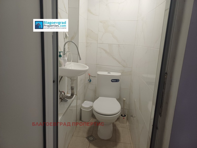 Продава МАГАЗИН, гр. Благоевград, Идеален център, снимка 4 - Магазини - 52256522