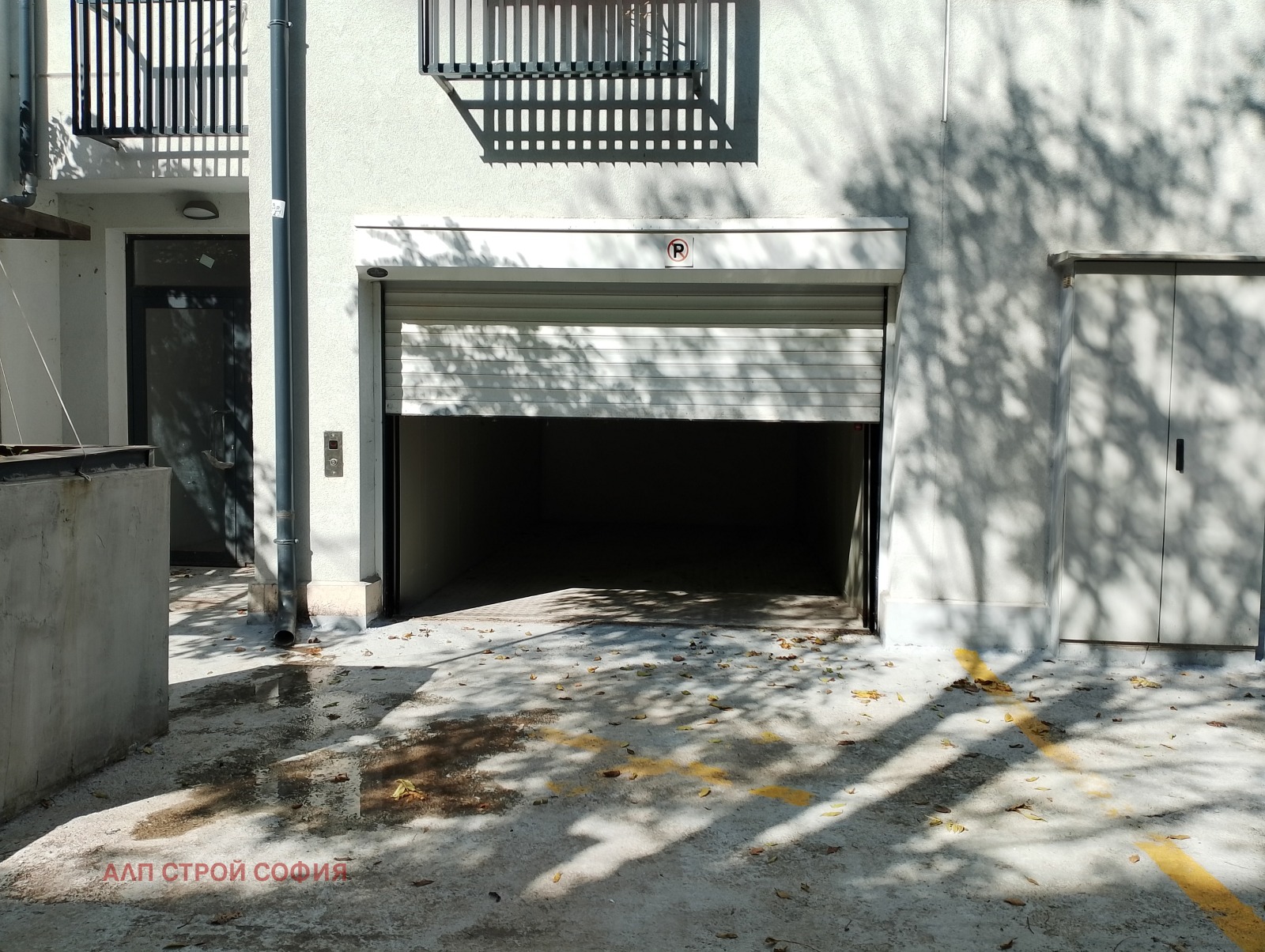 Продава ГАРАЖ, ПАРКОМЯСТО, гр. София, Триъгълника, снимка 8 - Гаражи и паркоместа - 53652189