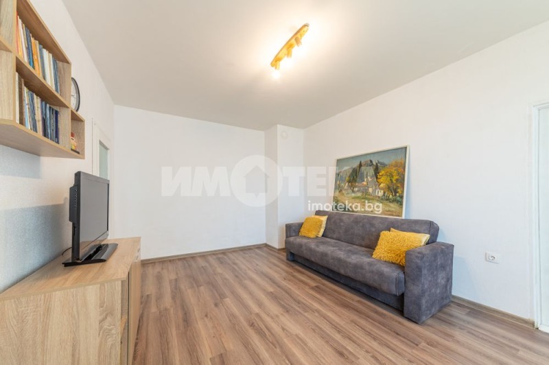 Zu verkaufen  1 Schlafzimmer Warna , Kajsiewa gradina , 60 qm | 67438011 - Bild [2]