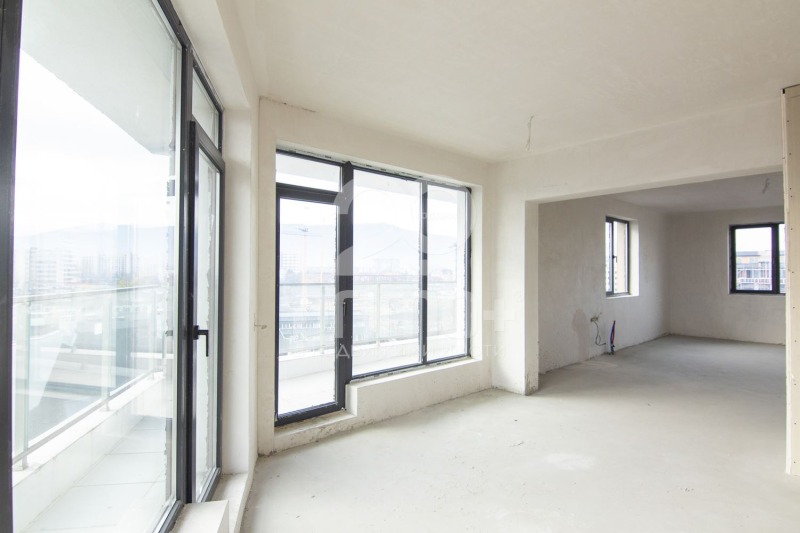 Продава 4-СТАЕН, гр. София, Полигона, снимка 2 - Апартаменти - 53165344