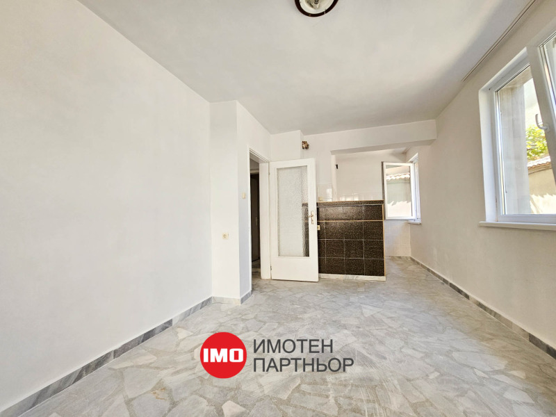 À venda  Mais de 3 quartos Burgas , Sarafovo , 77 m² | 48081177 - imagem [2]