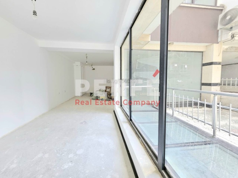 Продава  Офис, град Бургас, Възраждане •  105 000 EUR • ID 36179703 — holmes.bg - [1] 