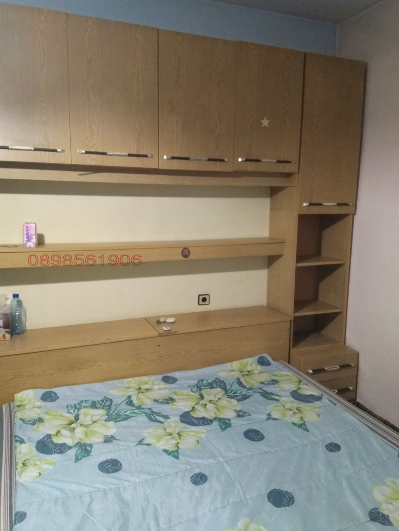 Продава ЕТАЖ ОТ КЪЩА, гр. Луковит, област Ловеч, снимка 8 - Етаж от къща - 52785836