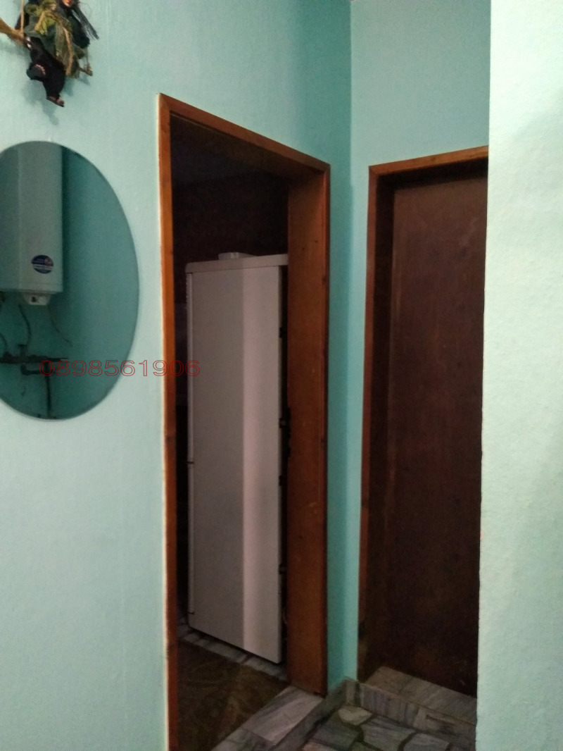 Продава ЕТАЖ ОТ КЪЩА, гр. Луковит, област Ловеч, снимка 4 - Етаж от къща - 52785836