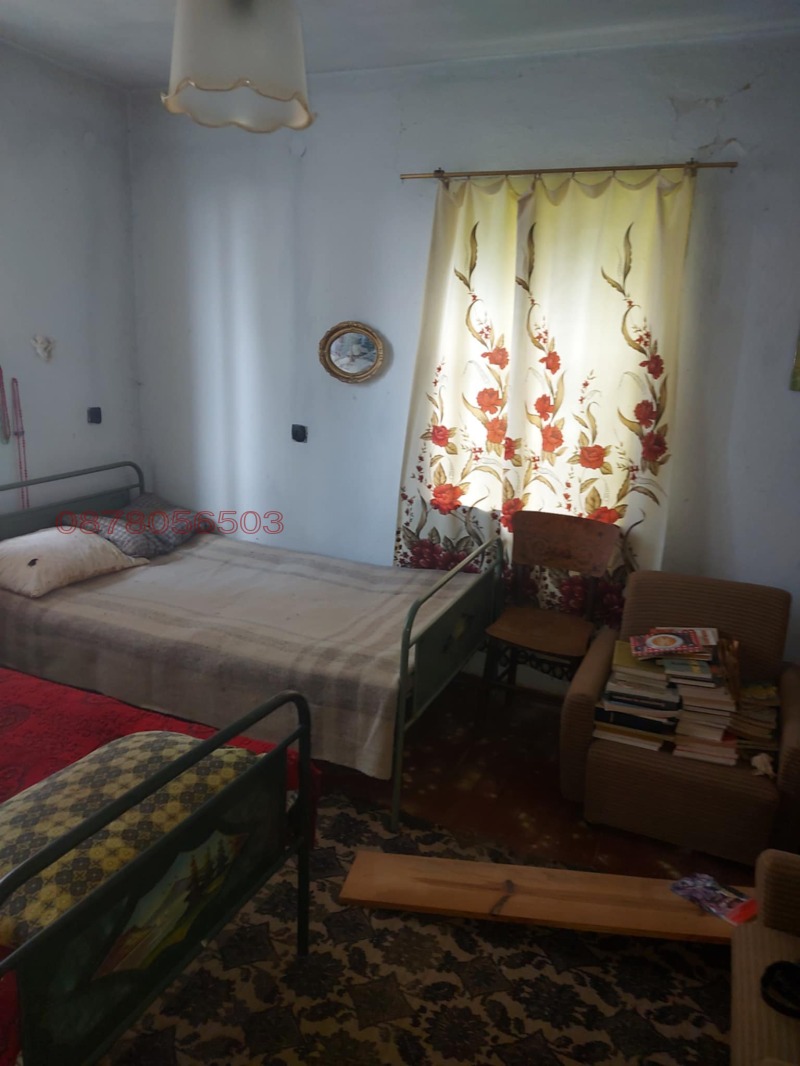Продава КЪЩА, с. Туроковци, област Перник, снимка 15 - Къщи - 52781525