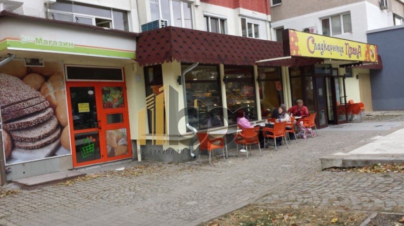 Na sprzedaż  Bar; kawiarnia Sofia , Ljulin 10 , 250 mkw | 21340620