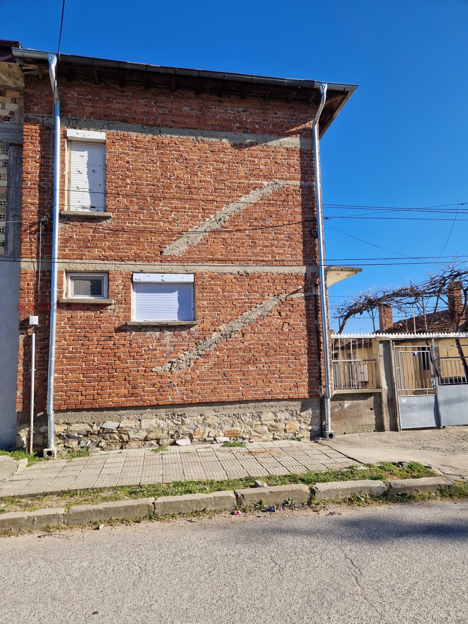 Продава КЪЩА, гр. Нова Загора, област Сливен, снимка 3 - Къщи - 53900543