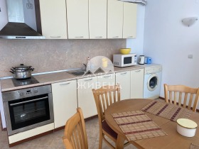 Продава 3-стаен област Добрич с. Божурец - [1] 